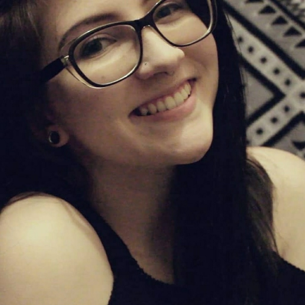 Meet your Posher, Abbee